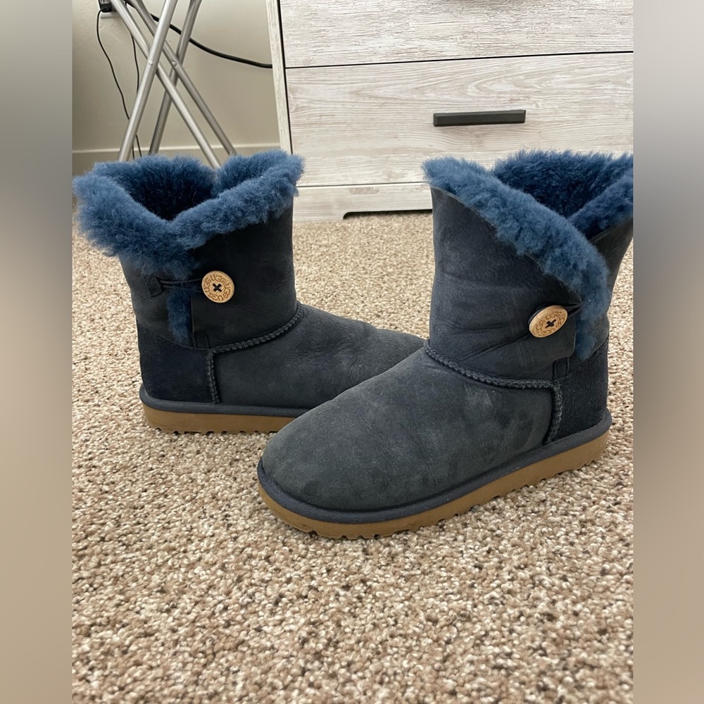 Bailey one button Ugg boots
